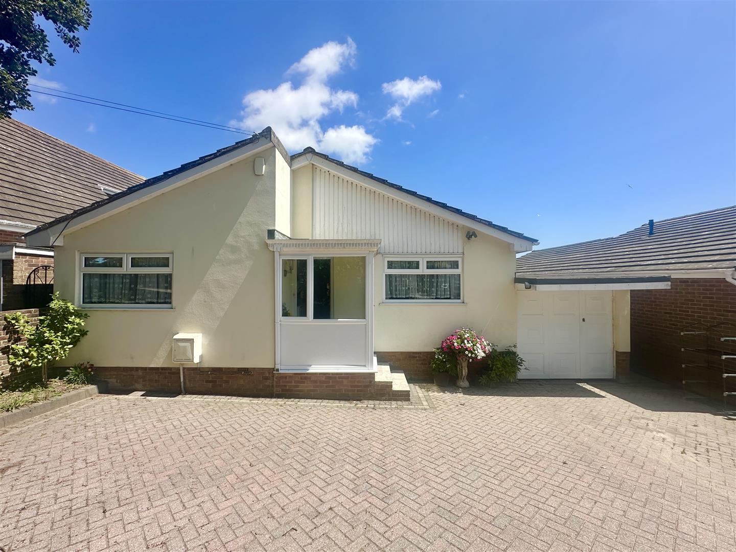 3 bed property in Pine Avenue, Hastings